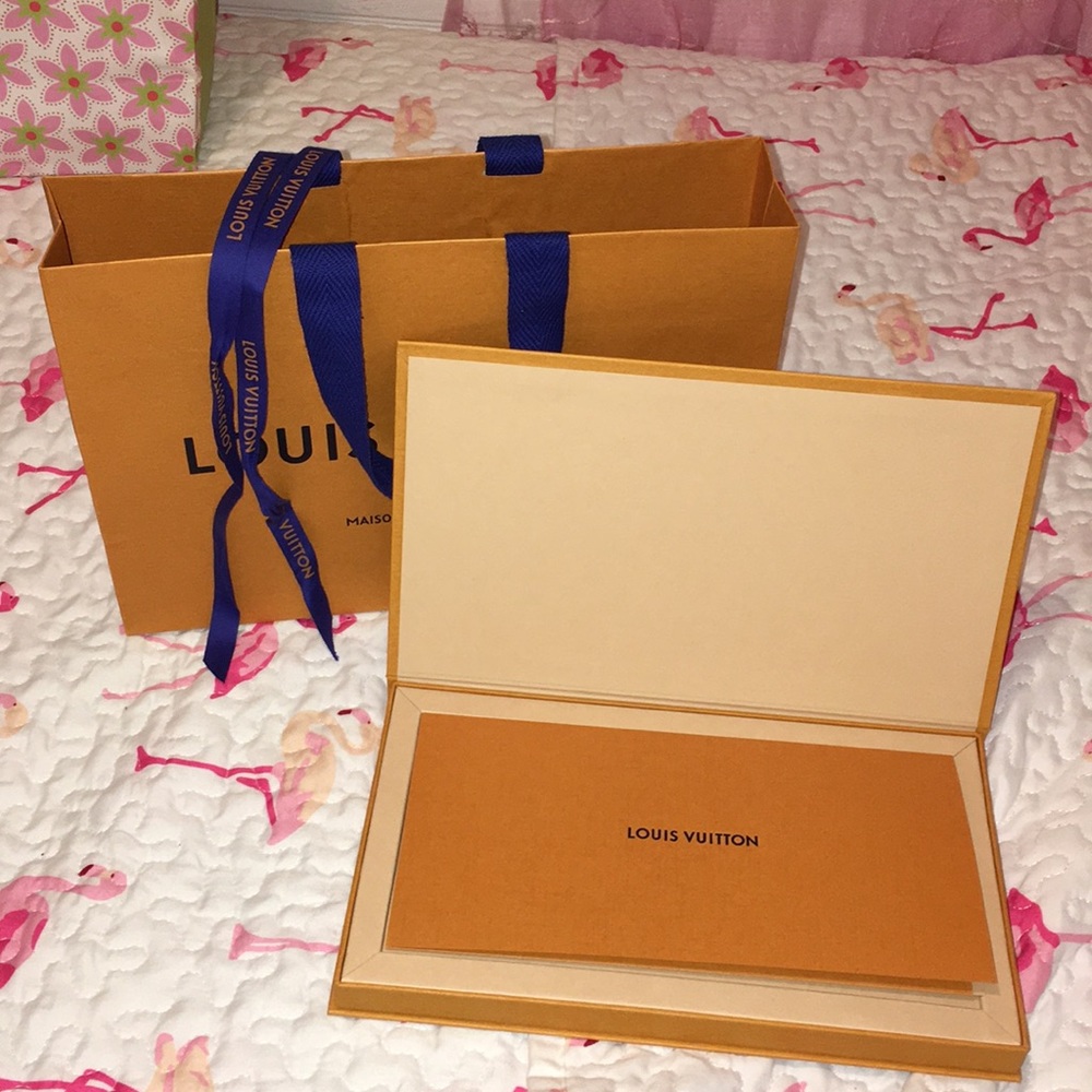 LV GIFT PACKAGING